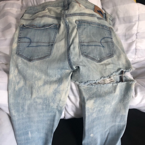 American Eagle Acid Wash Super Distressed Jean - Picture 2 of 3